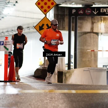 Runner Photo 7756247
