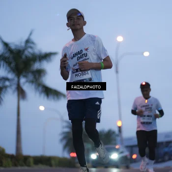 Runner Photo 7756269