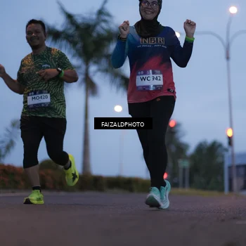 Runner Photo 7756290