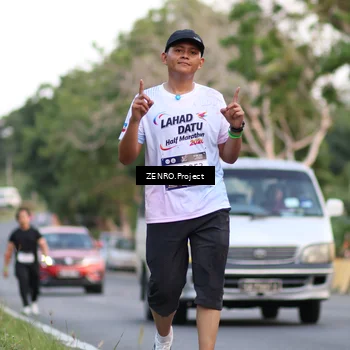 Runner Photo 7756341