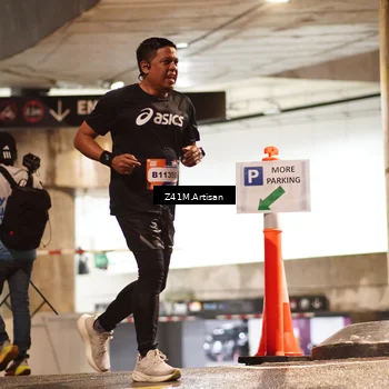 Runner Photo 7756360