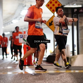 Runner Photo 7756374