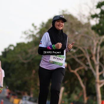 Runner Photo 7756396