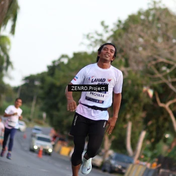 Runner Photo 7756408