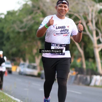Runner Photo 7756416