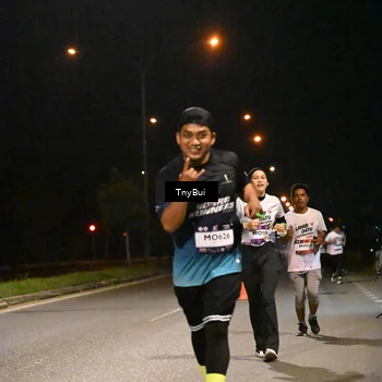 Runner Photo 7756440