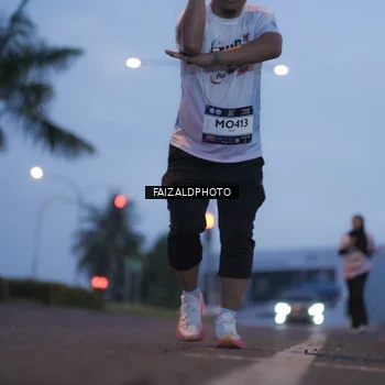 Runner Photo 7756448