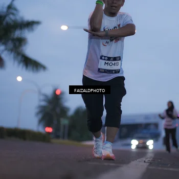 Runner Photo 7756450