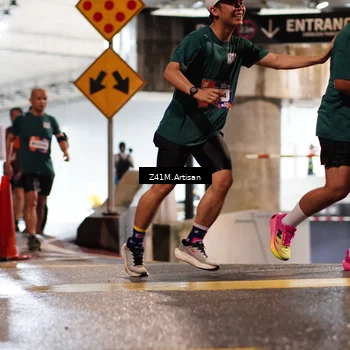 Runner Photo 7756463