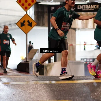 Runner Photo 7756477