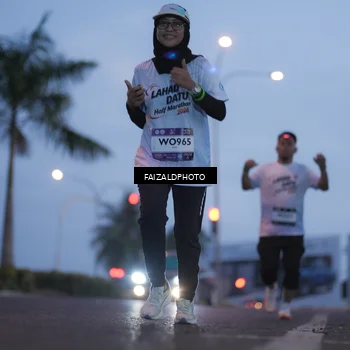 Runner Photo 7756489