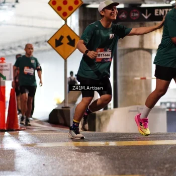 Runner Photo 7756498