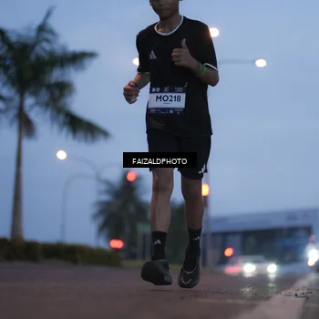 Runner Photo 7756505