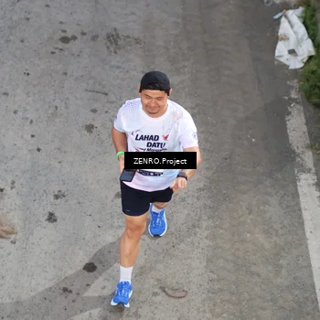 Runner Photo 7756515