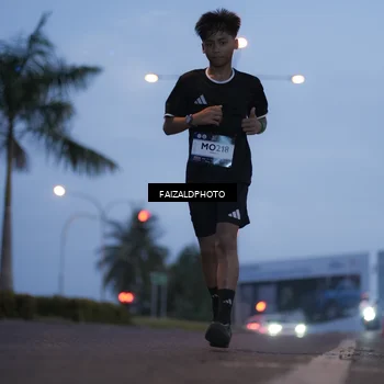Runner Photo 7756517