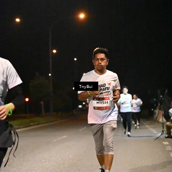 Runner Photo 7756545