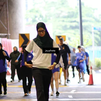 Runner Photo 7756562