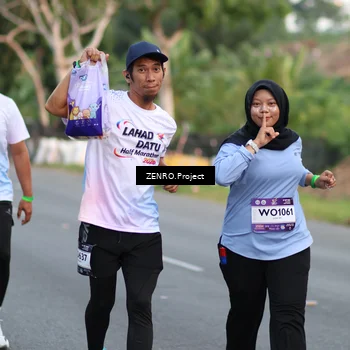 Runner Photo 7756567