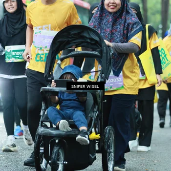 Runner Photo 7756576