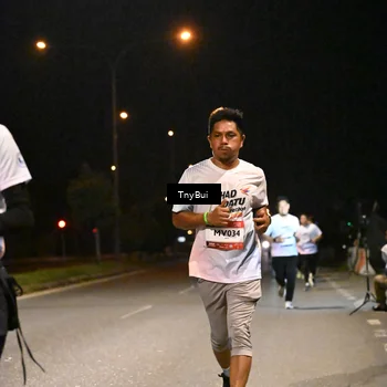 Runner Photo 7756579