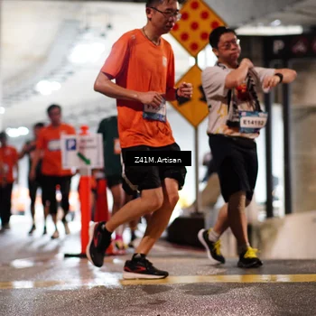 Runner Photo 7756599
