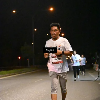 Runner Photo 7756647