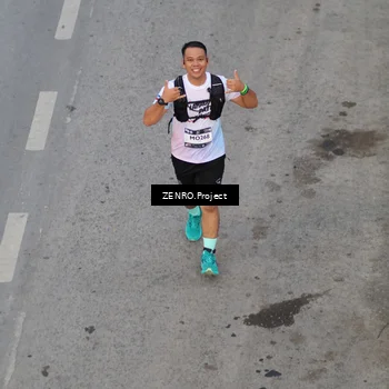 Runner Photo 7756652