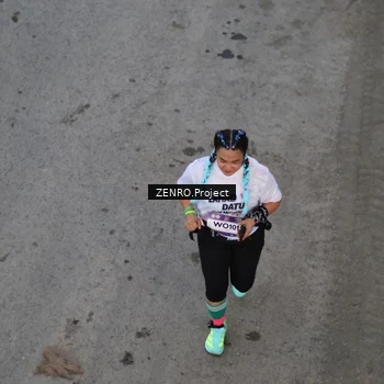 Runner Photo 7756670