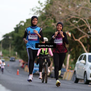 Runner Photo 7756687
