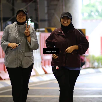 Runner Photo 7756713