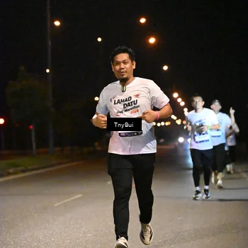 Runner Photo 7756720