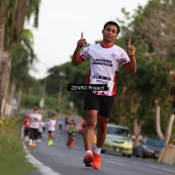 Runner Photo 7756743