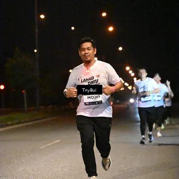 Runner Photo 7756748