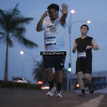 Runner Photo 7756755