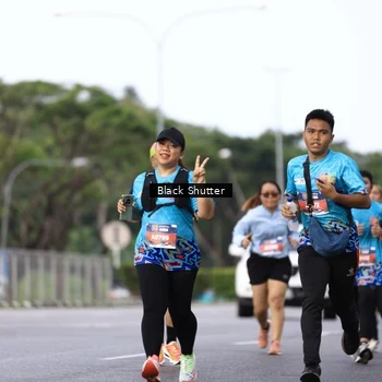 Runner Photo 7756762