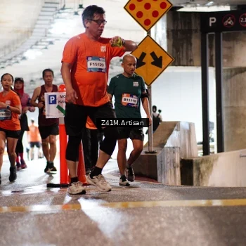 Runner Photo 7756770