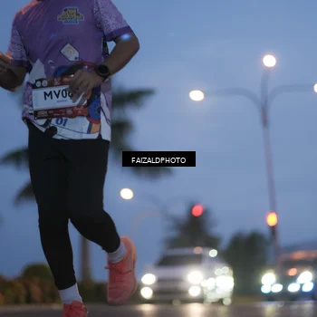 Runner Photo 7756781