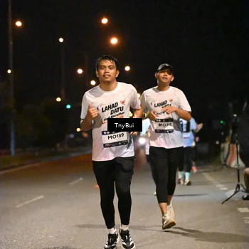 Runner Photo 7756791