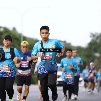 Runner Photo 7756833