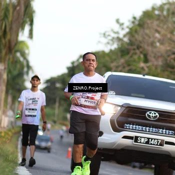 Runner Photo 7756847