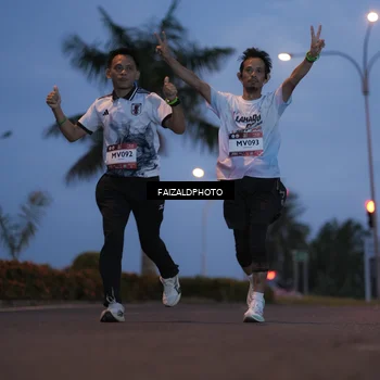 Runner Photo 7756862