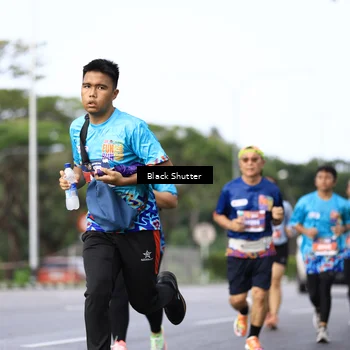 Runner Photo 7756870