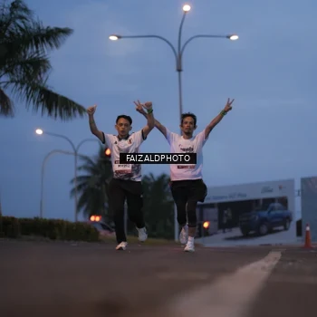 Runner Photo 7756895