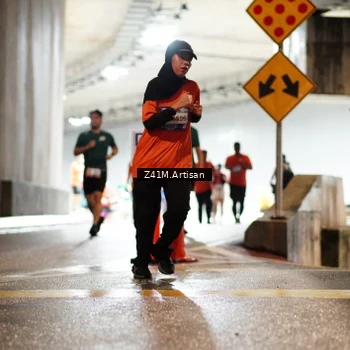 Runner Photo 7756898