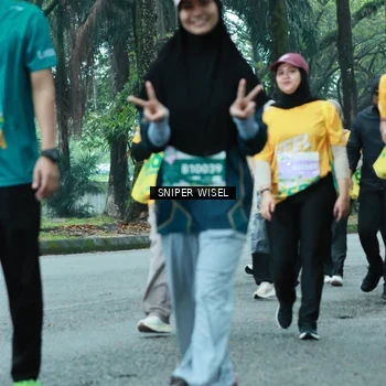 Runner Photo 7756905