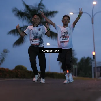 Runner Photo 7756906
