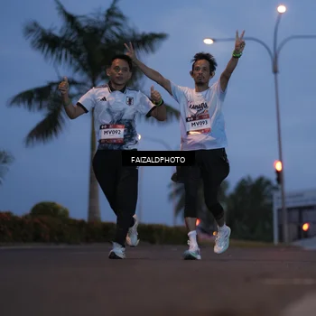 Runner Photo 7756910