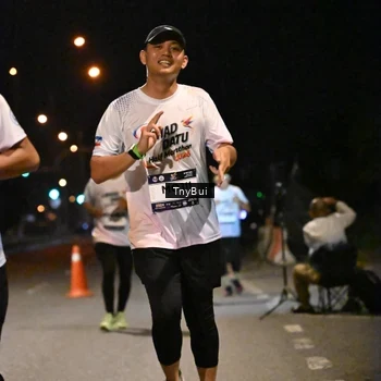 Runner Photo 7756919