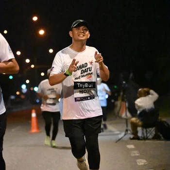 Runner Photo 7756933