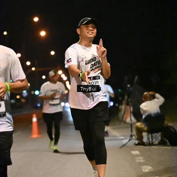Runner Photo 7756937